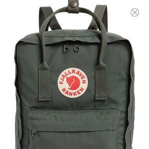 Fjallraven Classic Kanken Backpack - Forest Green